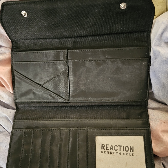 Kenneth Cole Women's Wallet - Picture 3 of 3